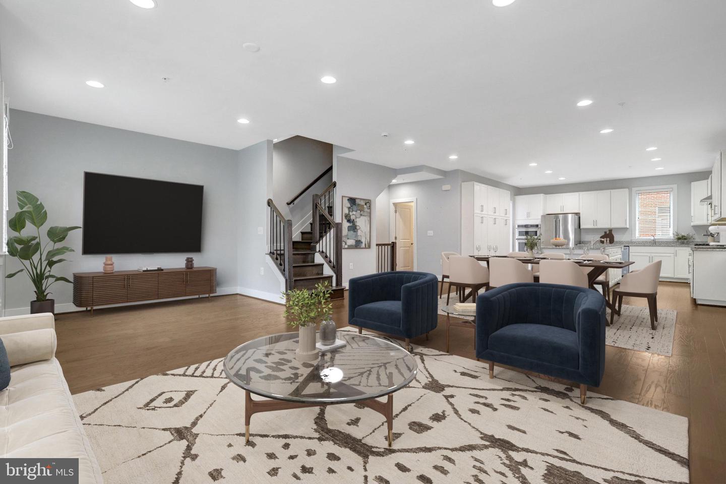 721 WATSON ST, ALEXANDRIA, Virginia 22301, 4 Bedrooms Bedrooms, ,4 BathroomsBathrooms,Residential,For sale,721 WATSON ST,VAAX2047614 MLS # VAAX2047614