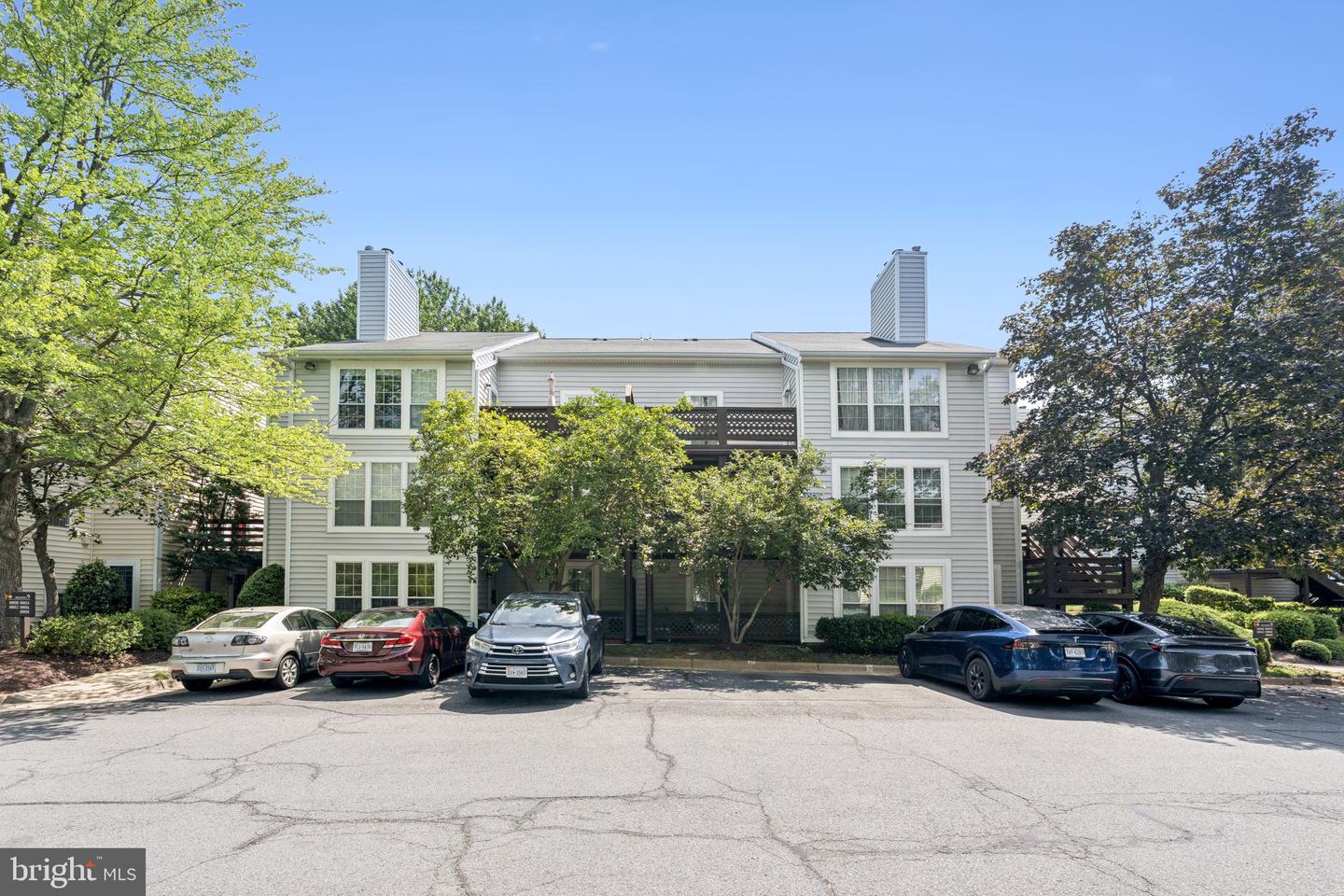 10054 OAKTON TERRACE RD, OAKTON, Virginia 22124, 1 Bedroom Bedrooms, ,1 BathroomBathrooms,Residential,For sale,10054 OAKTON TERRACE RD,VAFX2256252 MLS # VAFX2256252