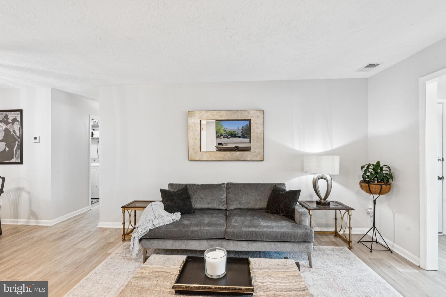 10054 OAKTON TERRACE RD, OAKTON, Virginia 22124, 1 Bedroom Bedrooms, ,1 BathroomBathrooms,Residential,For sale,10054 OAKTON TERRACE RD,VAFX2256252 MLS # VAFX2256252