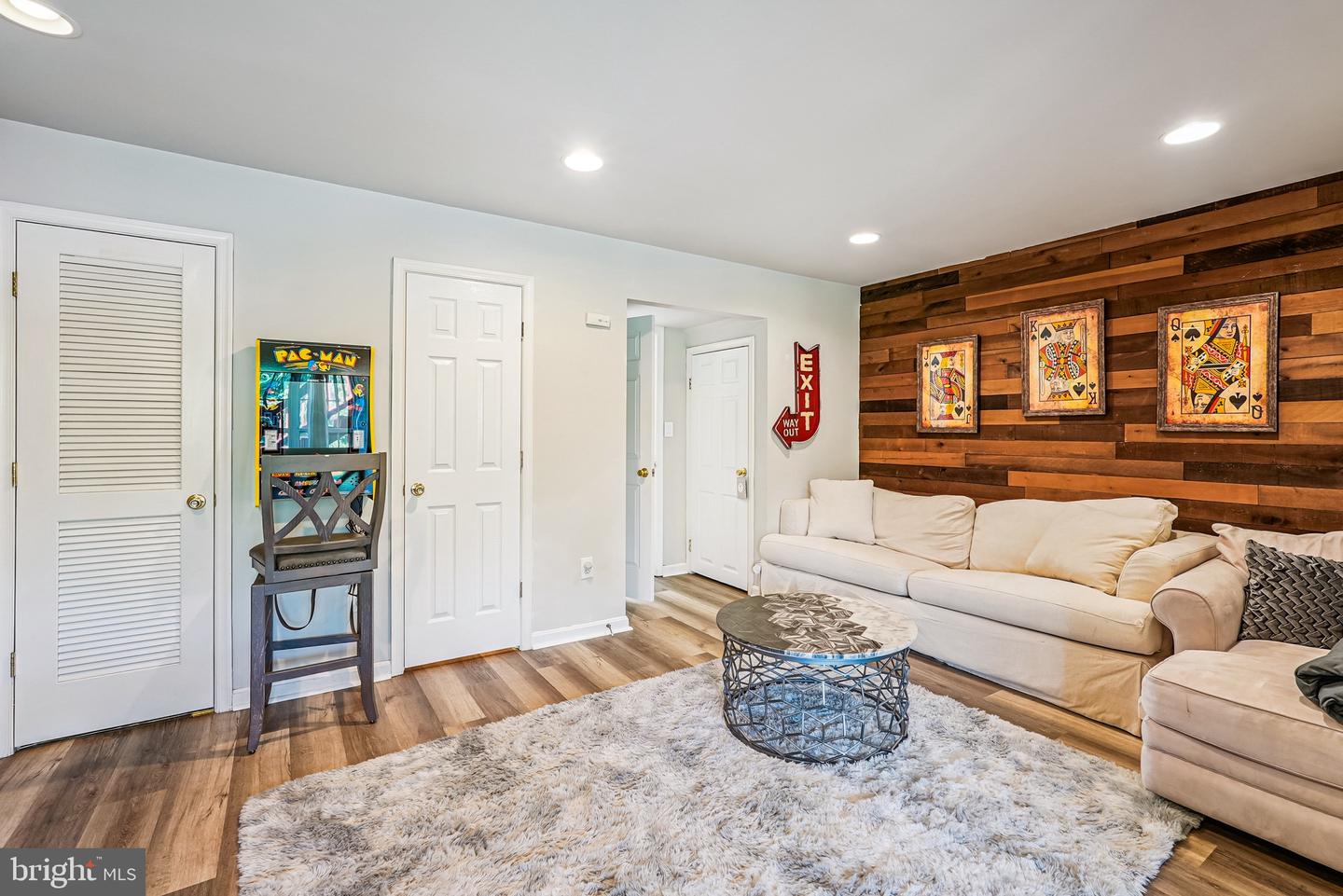43442 NOTTINGHAM SQ, ASHBURN, Virginia 20147, 3 Bedrooms Bedrooms, 7 Rooms Rooms,2 BathroomsBathrooms,Residential,For sale,43442 NOTTINGHAM SQ,VALO2102568 MLS # VALO2102568