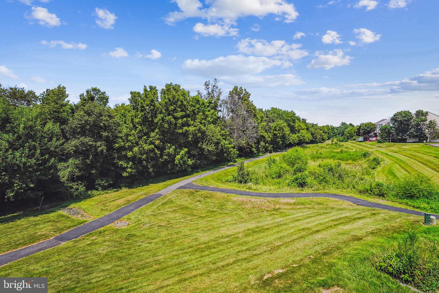 43442 NOTTINGHAM SQ, ASHBURN, Virginia 20147, 3 Bedrooms Bedrooms, 7 Rooms Rooms,2 BathroomsBathrooms,Residential,For sale,43442 NOTTINGHAM SQ,VALO2102568 MLS # VALO2102568