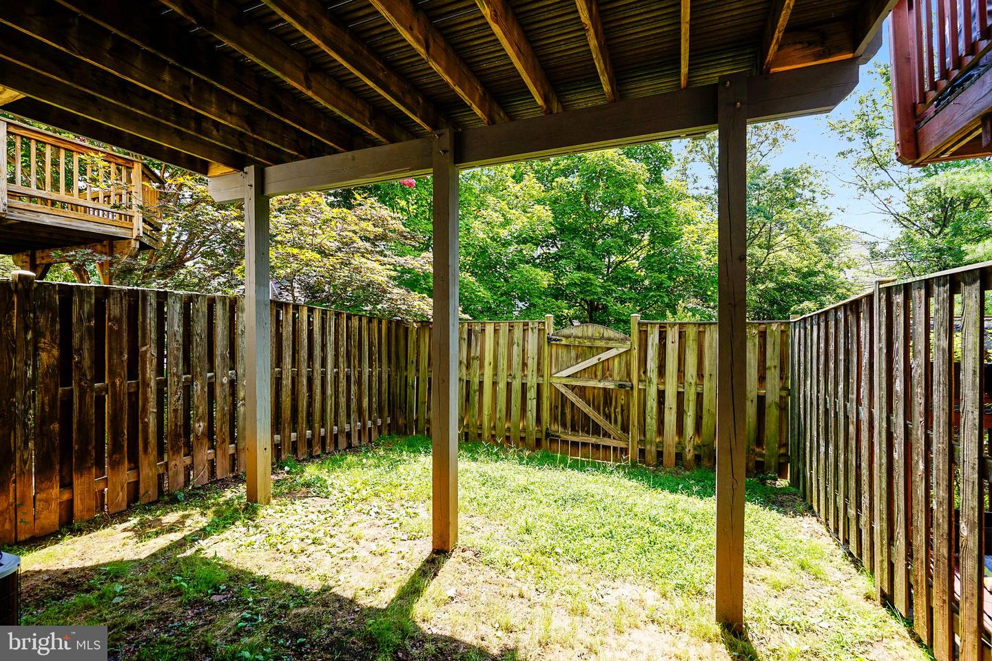 20198 BROOKVIEW SQ, ASHBURN, Virginia 20147, 3 Bedrooms Bedrooms, ,2 BathroomsBathrooms,Residential,For sale,20198 BROOKVIEW SQ,VALO2102586 MLS # VALO2102586