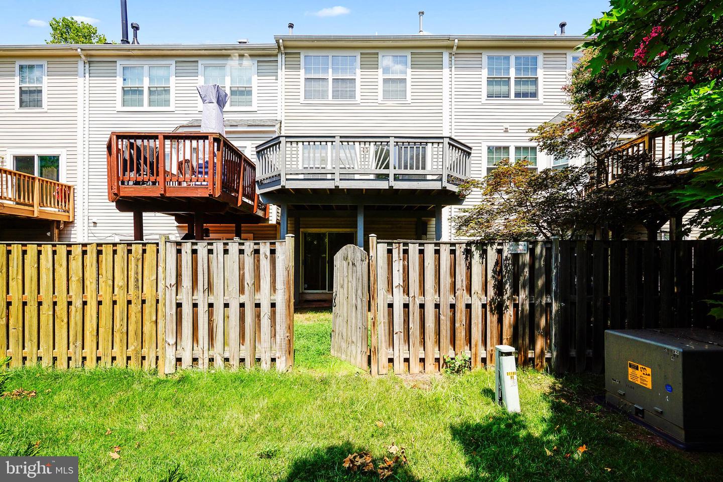 20198 BROOKVIEW SQ, ASHBURN, Virginia 20147, 3 Bedrooms Bedrooms, ,2 BathroomsBathrooms,Residential,For sale,20198 BROOKVIEW SQ,VALO2102586 MLS # VALO2102586