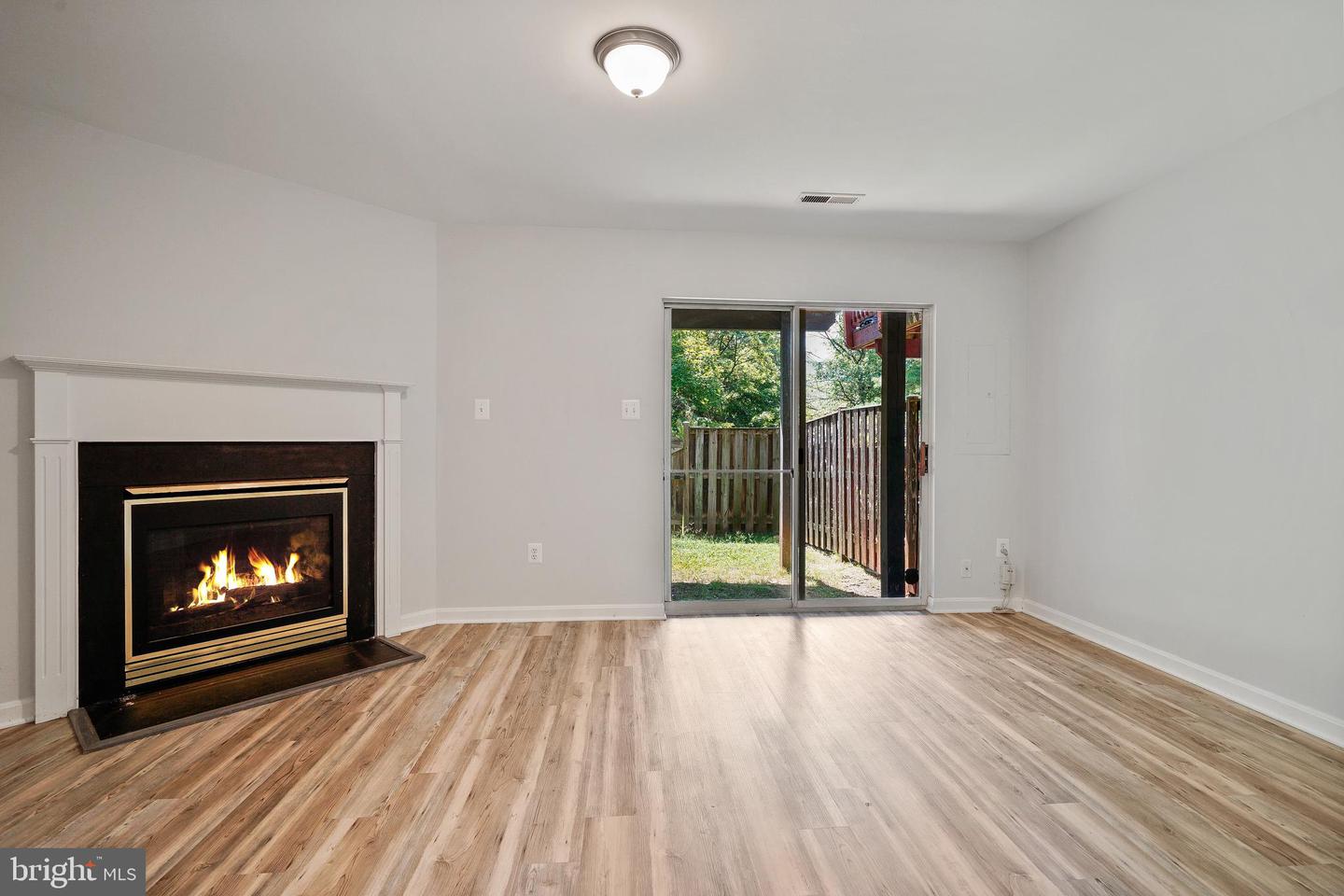 20198 BROOKVIEW SQ, ASHBURN, Virginia 20147, 3 Bedrooms Bedrooms, ,2 BathroomsBathrooms,Residential,For sale,20198 BROOKVIEW SQ,VALO2102586 MLS # VALO2102586