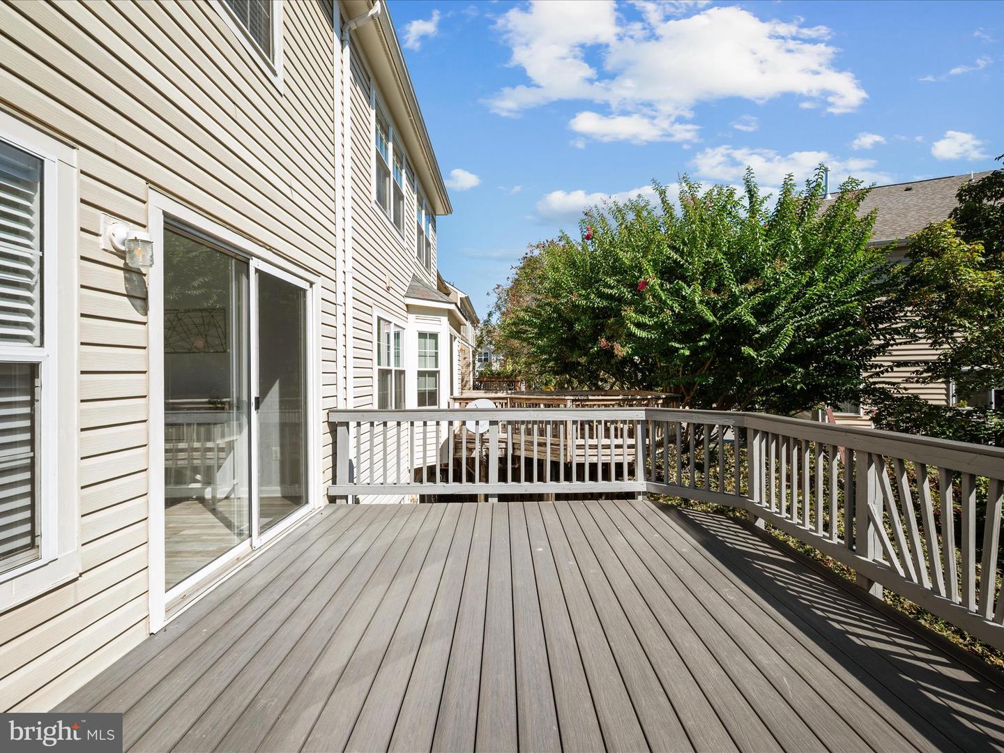 20198 BROOKVIEW SQ, ASHBURN, Virginia 20147, 3 Bedrooms Bedrooms, ,2 BathroomsBathrooms,Residential,For sale,20198 BROOKVIEW SQ,VALO2102586 MLS # VALO2102586
