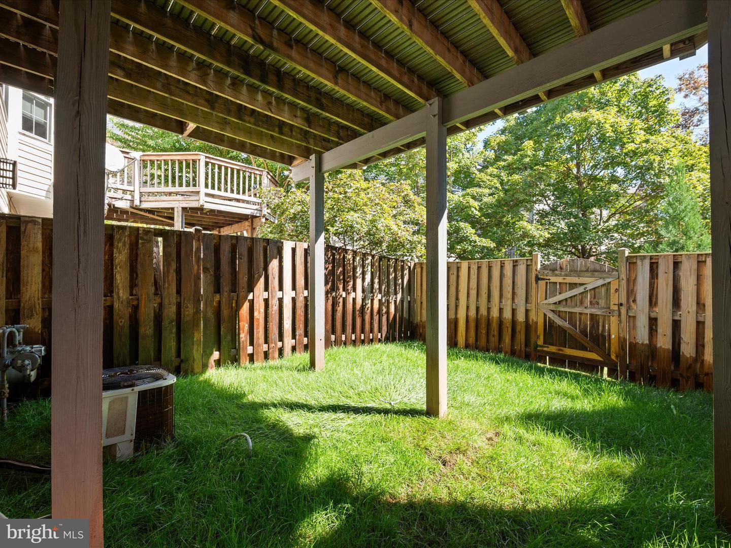 20198 BROOKVIEW SQ, ASHBURN, Virginia 20147, 3 Bedrooms Bedrooms, ,2 BathroomsBathrooms,Residential,For sale,20198 BROOKVIEW SQ,VALO2102586 MLS # VALO2102586