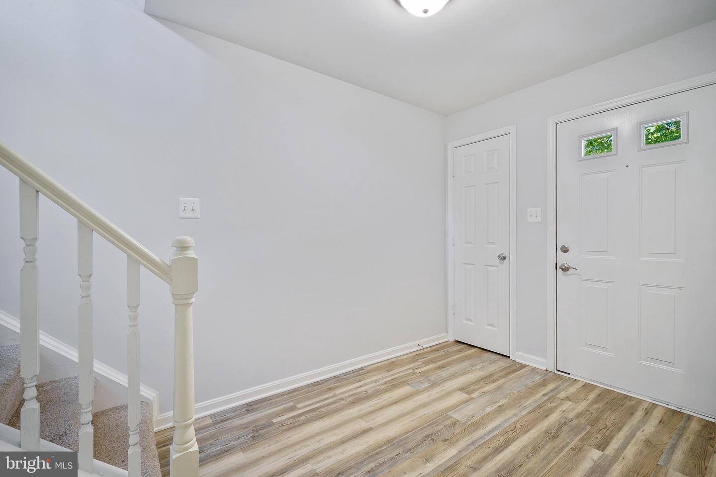 20198 BROOKVIEW SQ, ASHBURN, Virginia 20147, 3 Bedrooms Bedrooms, ,2 BathroomsBathrooms,Residential,For sale,20198 BROOKVIEW SQ,VALO2102586 MLS # VALO2102586