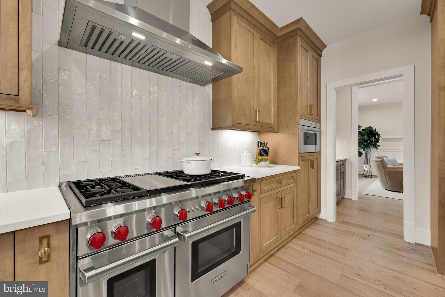 637 21ST ST S, ARLINGTON, Virginia 22202, 5 Bedrooms Bedrooms, 21 Rooms Rooms,4 BathroomsBathrooms,Residential,For sale,637 21ST ST S,VAAR2061104 MLS # VAAR2061104