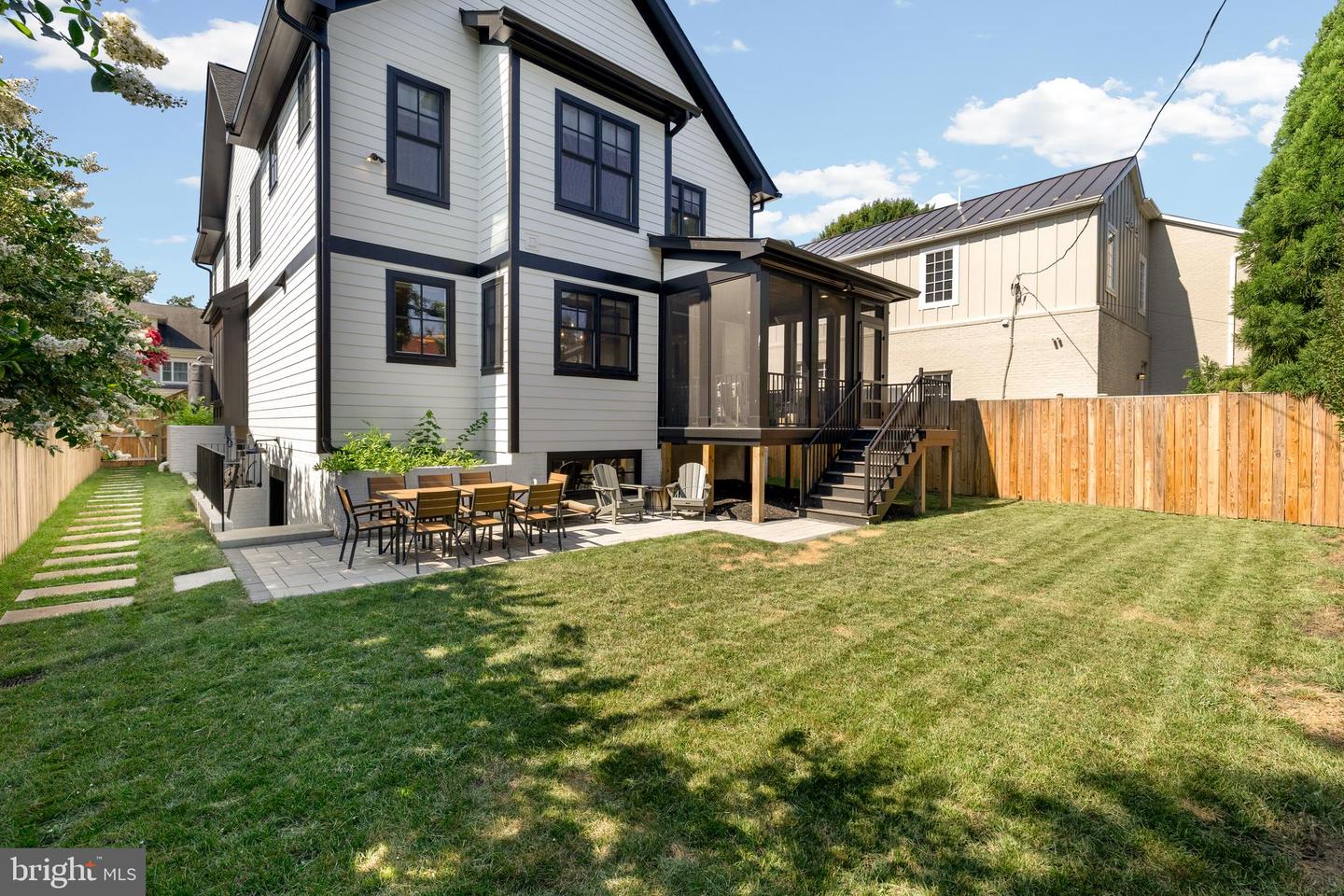 637 21ST ST S, ARLINGTON, Virginia 22202, 5 Bedrooms Bedrooms, 21 Rooms Rooms,4 BathroomsBathrooms,Residential,For sale,637 21ST ST S,VAAR2061104 MLS # VAAR2061104