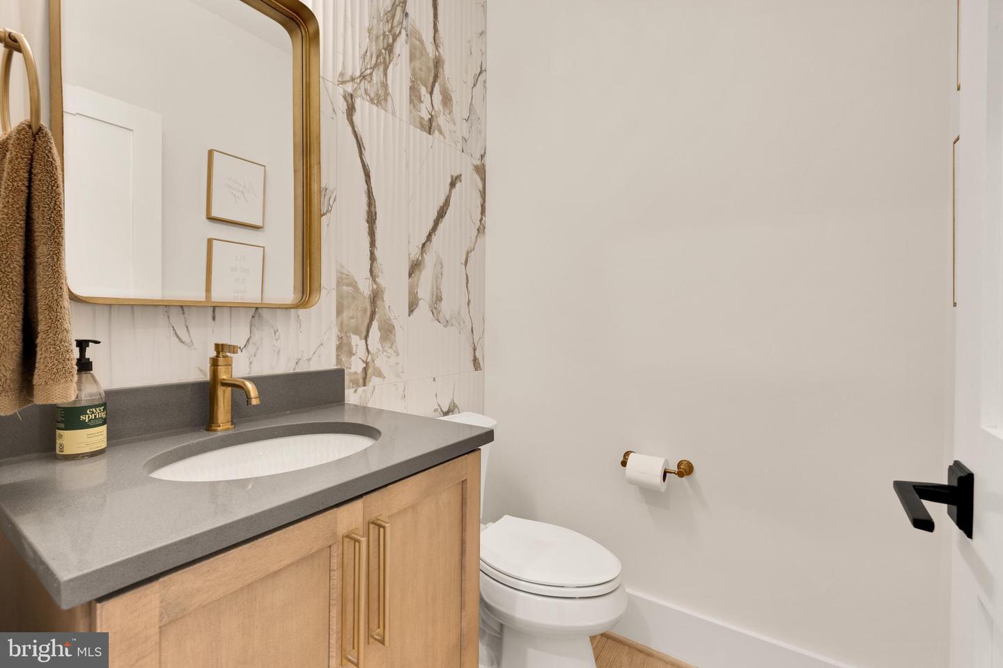 637 21ST ST S, ARLINGTON, Virginia 22202, 5 Bedrooms Bedrooms, 21 Rooms Rooms,4 BathroomsBathrooms,Residential,For sale,637 21ST ST S,VAAR2061104 MLS # VAAR2061104