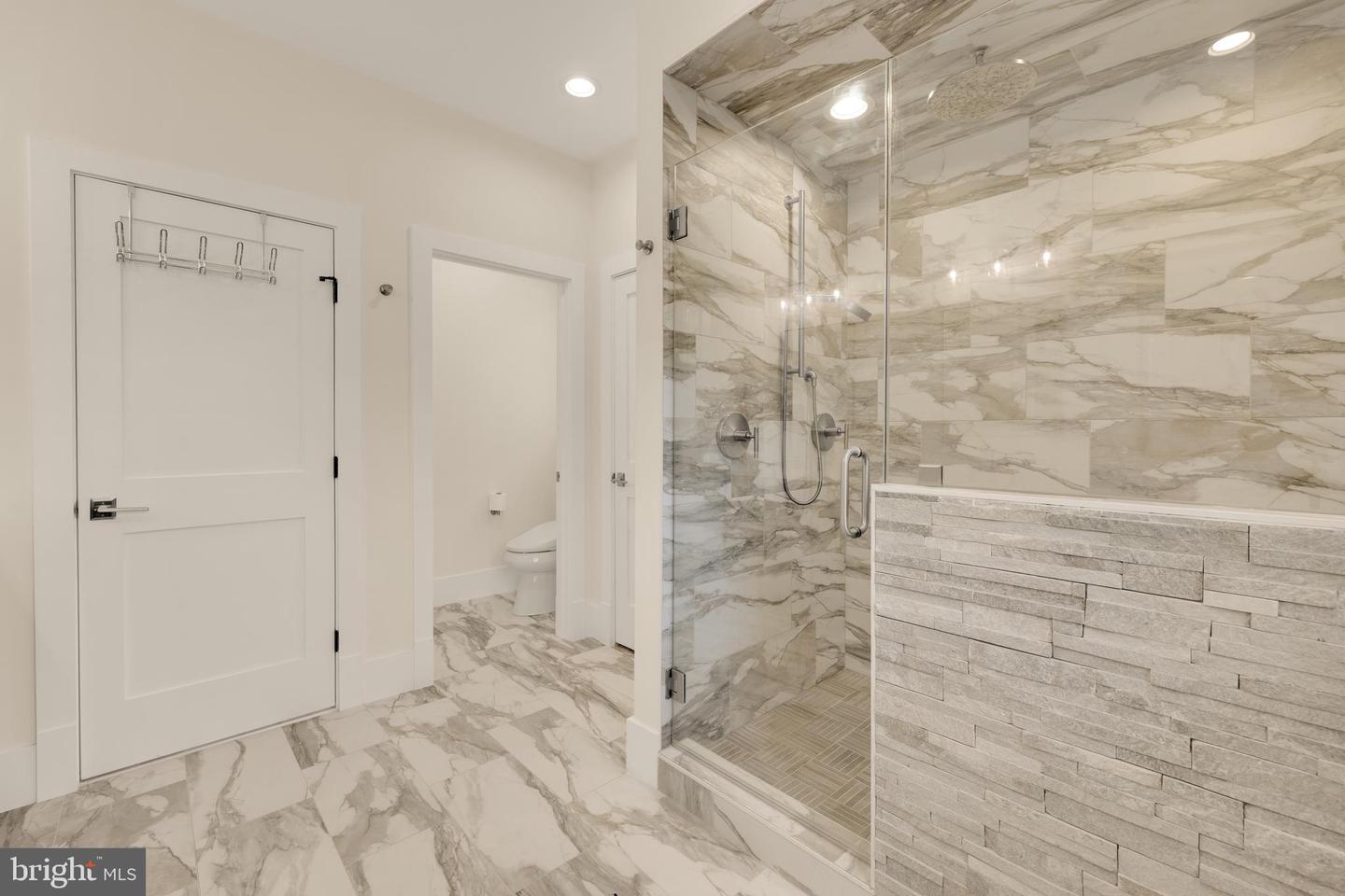 637 21ST ST S, ARLINGTON, Virginia 22202, 5 Bedrooms Bedrooms, 21 Rooms Rooms,4 BathroomsBathrooms,Residential,For sale,637 21ST ST S,VAAR2061104 MLS # VAAR2061104