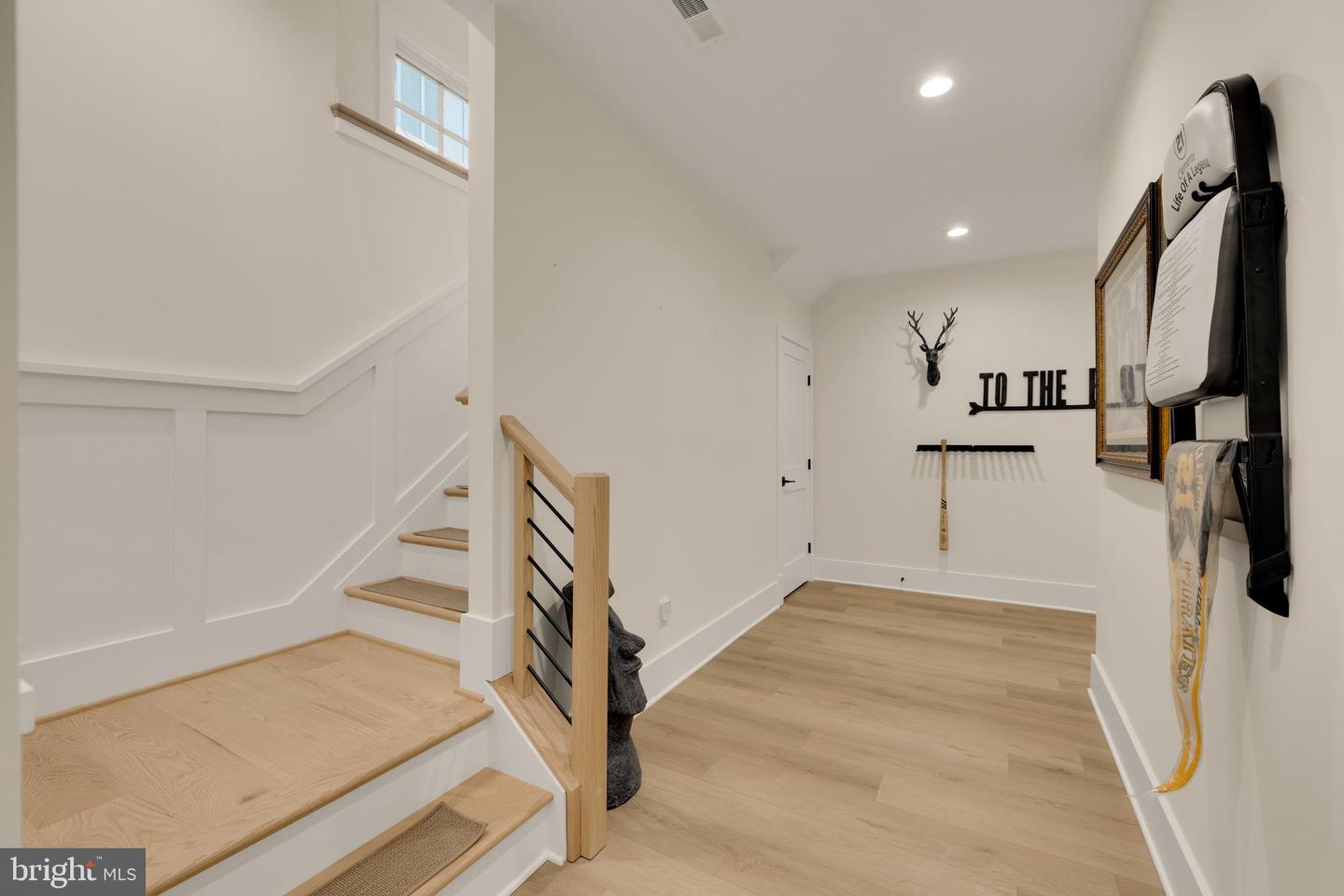 637 21ST ST S, ARLINGTON, Virginia 22202, 5 Bedrooms Bedrooms, 21 Rooms Rooms,4 BathroomsBathrooms,Residential,For sale,637 21ST ST S,VAAR2061104 MLS # VAAR2061104