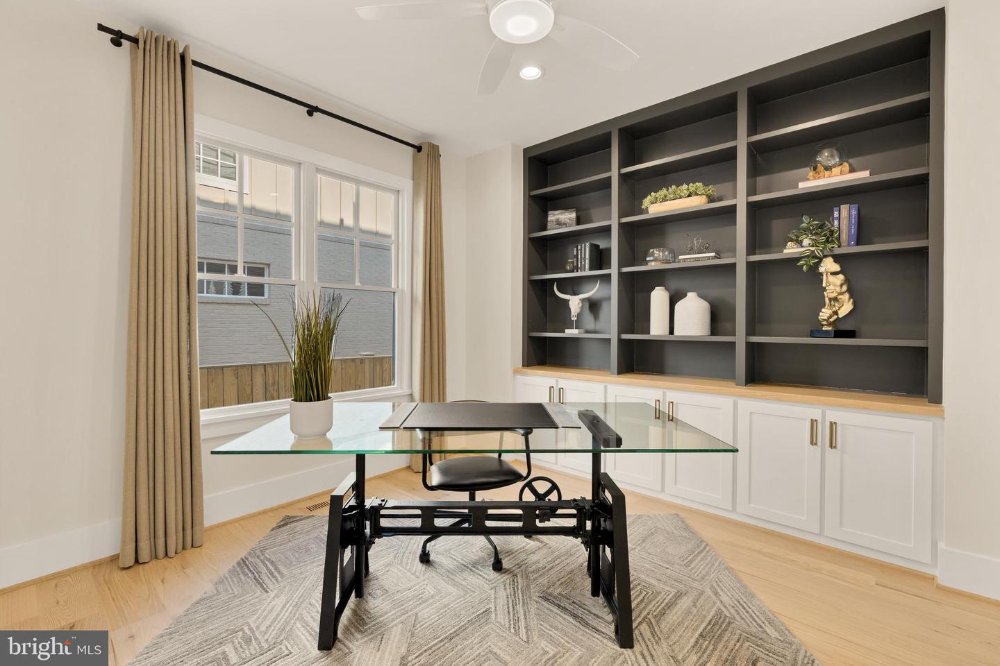 637 21ST ST S, ARLINGTON, Virginia 22202, 5 Bedrooms Bedrooms, 21 Rooms Rooms,4 BathroomsBathrooms,Residential,For sale,637 21ST ST S,VAAR2061104 MLS # VAAR2061104