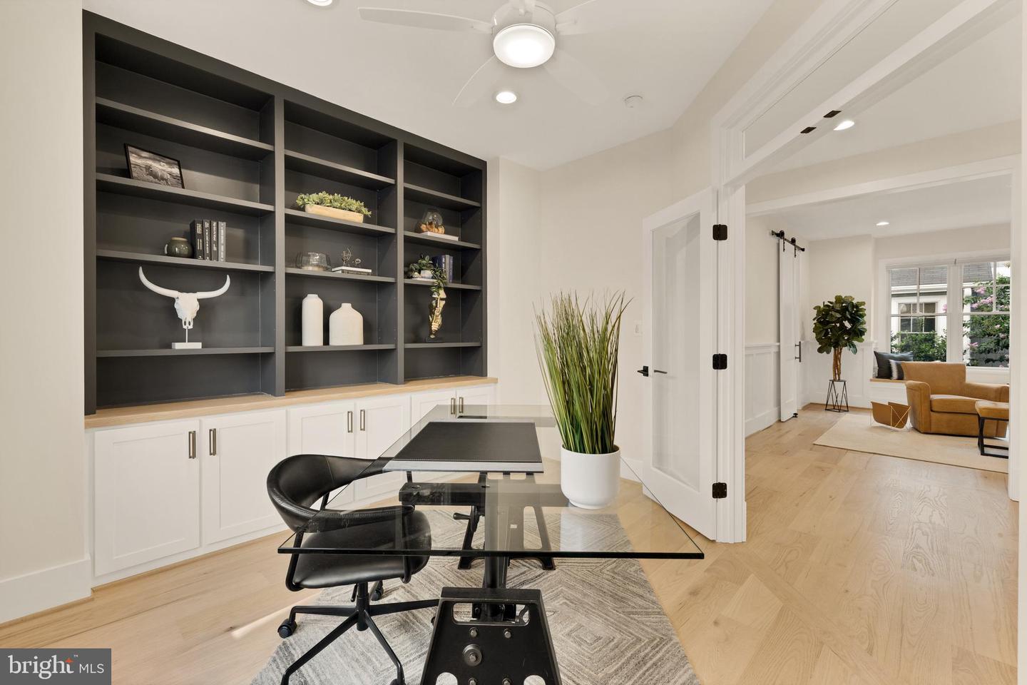 637 21ST ST S, ARLINGTON, Virginia 22202, 5 Bedrooms Bedrooms, 21 Rooms Rooms,4 BathroomsBathrooms,Residential,For sale,637 21ST ST S,VAAR2061104 MLS # VAAR2061104
