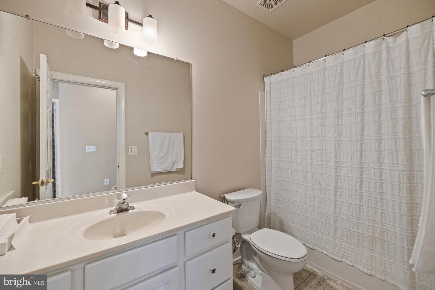 13042 TAVERNER LOOP, WOODBRIDGE, Virginia 22192, 5 Bedrooms Bedrooms, ,3 BathroomsBathrooms,Residential,For sale,13042 TAVERNER LOOP,VAPW2099612 MLS # VAPW2099612