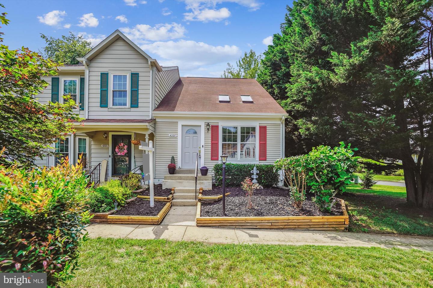 4337 JONATHAN CT, DUMFRIES, Virginia 22025, 3 Bedrooms Bedrooms, ,3 BathroomsBathrooms,Residential,For sale,4337 JONATHAN CT,VAPW2099634 MLS # VAPW2099634