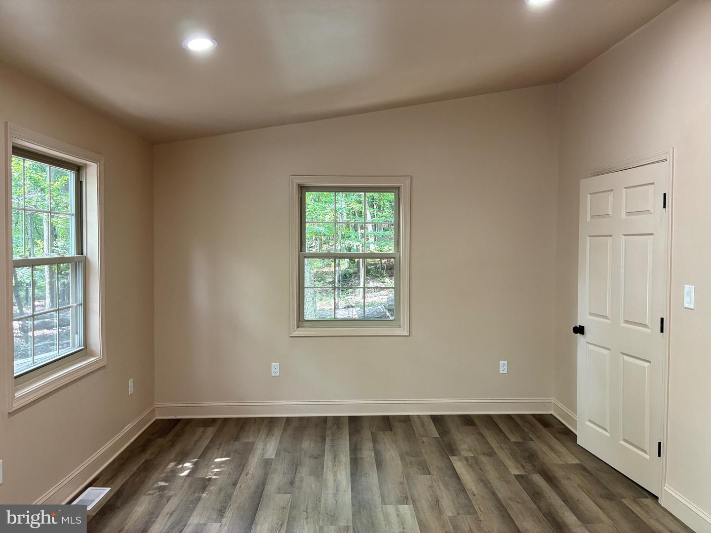 303 FOX TRL, WINCHESTER, Virginia 22601, 2 Bedrooms Bedrooms, ,1 BathroomBathrooms,Residential,For sale,303 FOX TRL,VAFV2035540 MLS # VAFV2035540
