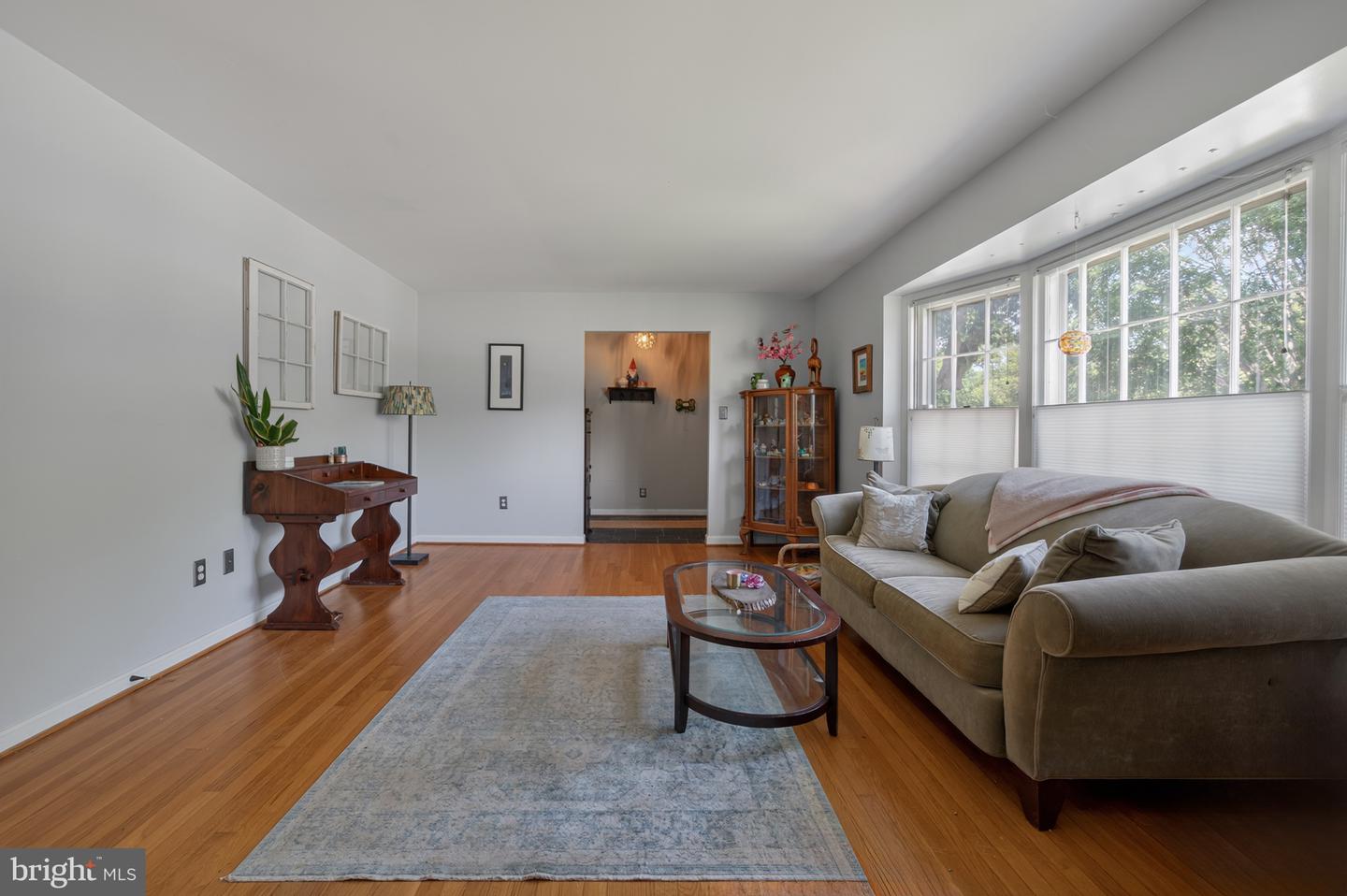 1102 ALDEN RD, ALEXANDRIA, Virginia 22308, 4 Bedrooms Bedrooms, ,3 BathroomsBathrooms,Residential,For sale,1102 ALDEN RD,VAFX2256608 MLS # VAFX2256608