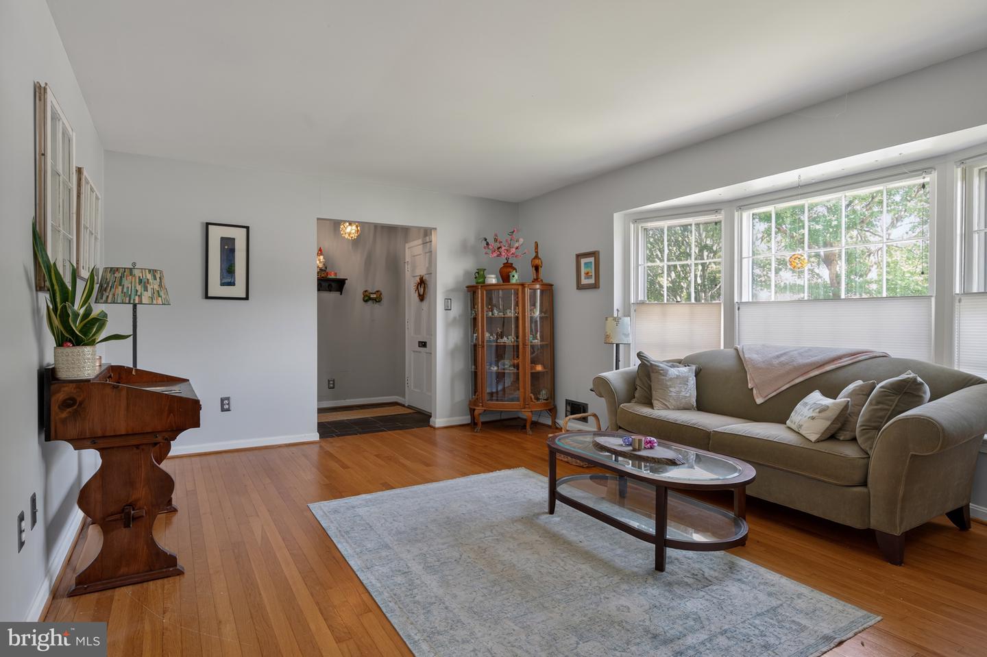 1102 ALDEN RD, ALEXANDRIA, Virginia 22308, 4 Bedrooms Bedrooms, ,3 BathroomsBathrooms,Residential,For sale,1102 ALDEN RD,VAFX2256608 MLS # VAFX2256608