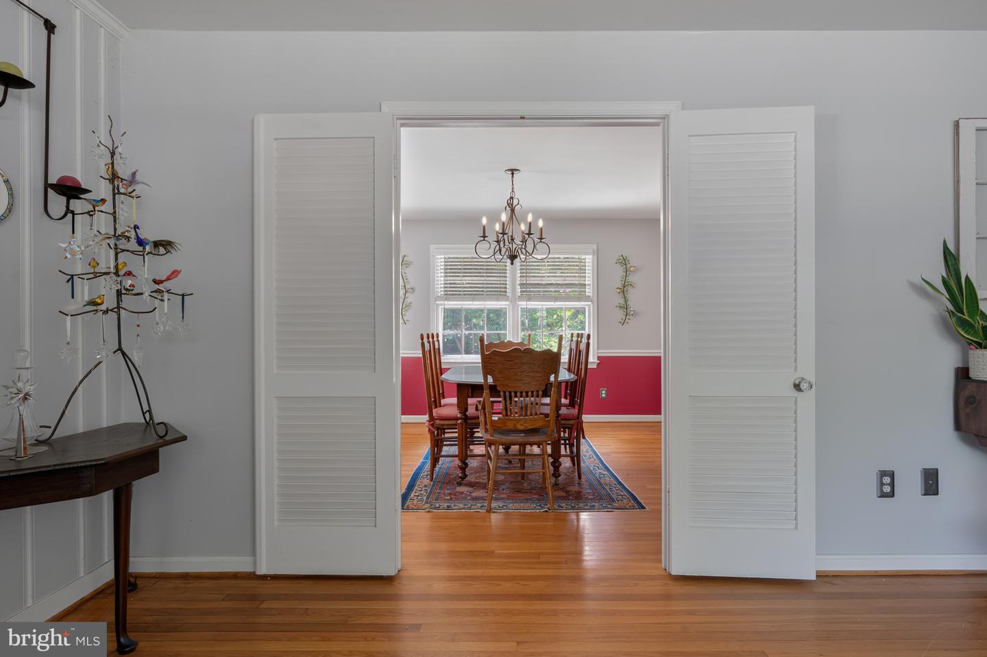 1102 ALDEN RD, ALEXANDRIA, Virginia 22308, 4 Bedrooms Bedrooms, ,3 BathroomsBathrooms,Residential,For sale,1102 ALDEN RD,VAFX2256608 MLS # VAFX2256608