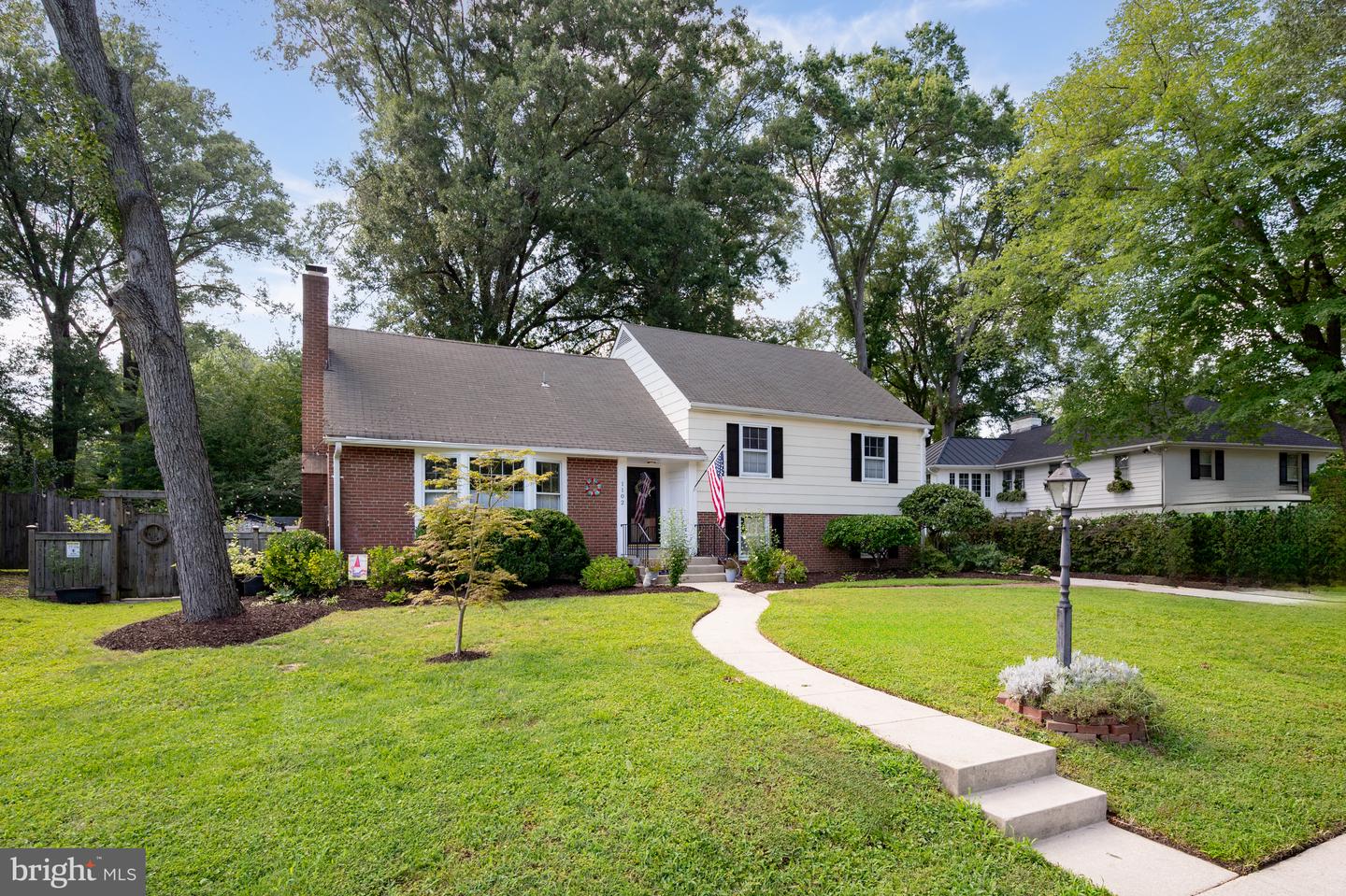 1102 ALDEN RD, ALEXANDRIA, Virginia 22308, 4 Bedrooms Bedrooms, ,3 BathroomsBathrooms,Residential,For sale,1102 ALDEN RD,VAFX2256608 MLS # VAFX2256608