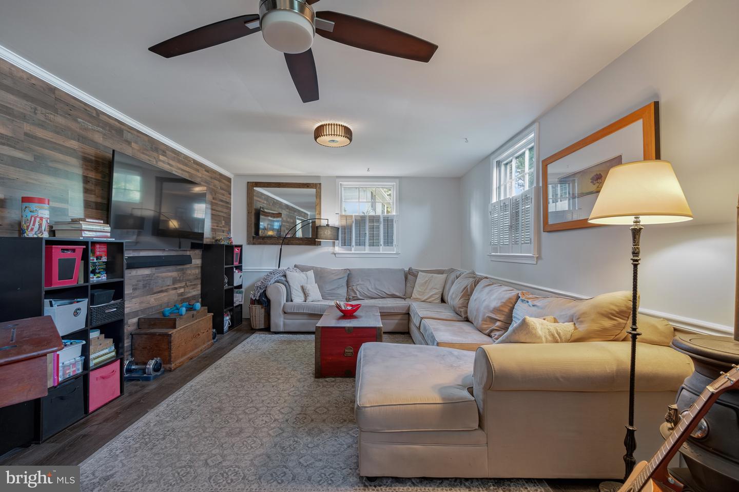 1102 ALDEN RD, ALEXANDRIA, Virginia 22308, 4 Bedrooms Bedrooms, ,3 BathroomsBathrooms,Residential,For sale,1102 ALDEN RD,VAFX2256608 MLS # VAFX2256608