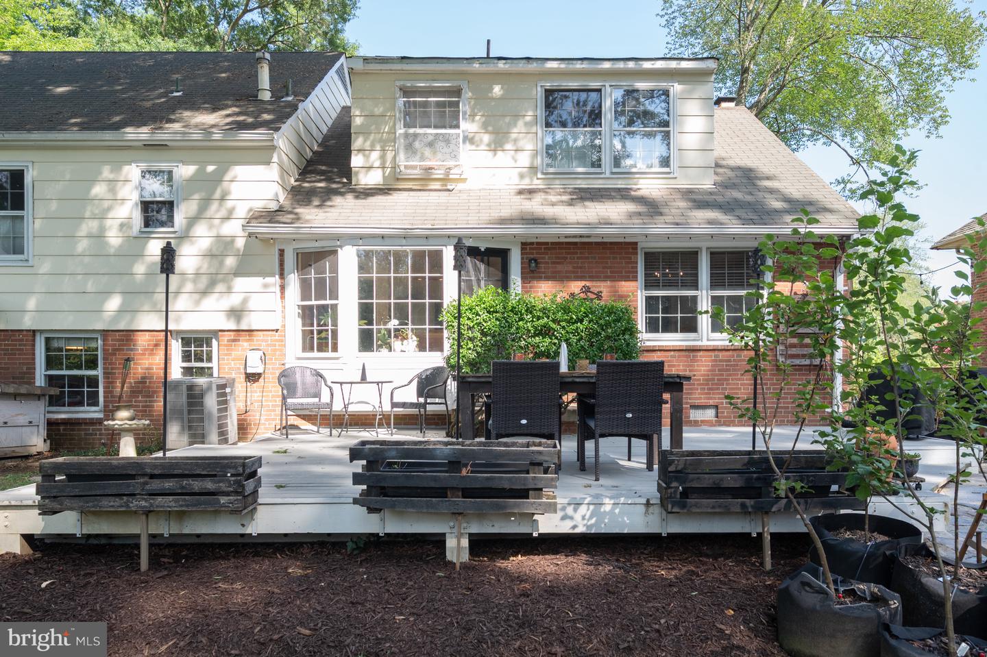 1102 ALDEN RD, ALEXANDRIA, Virginia 22308, 4 Bedrooms Bedrooms, ,3 BathroomsBathrooms,Residential,For sale,1102 ALDEN RD,VAFX2256608 MLS # VAFX2256608