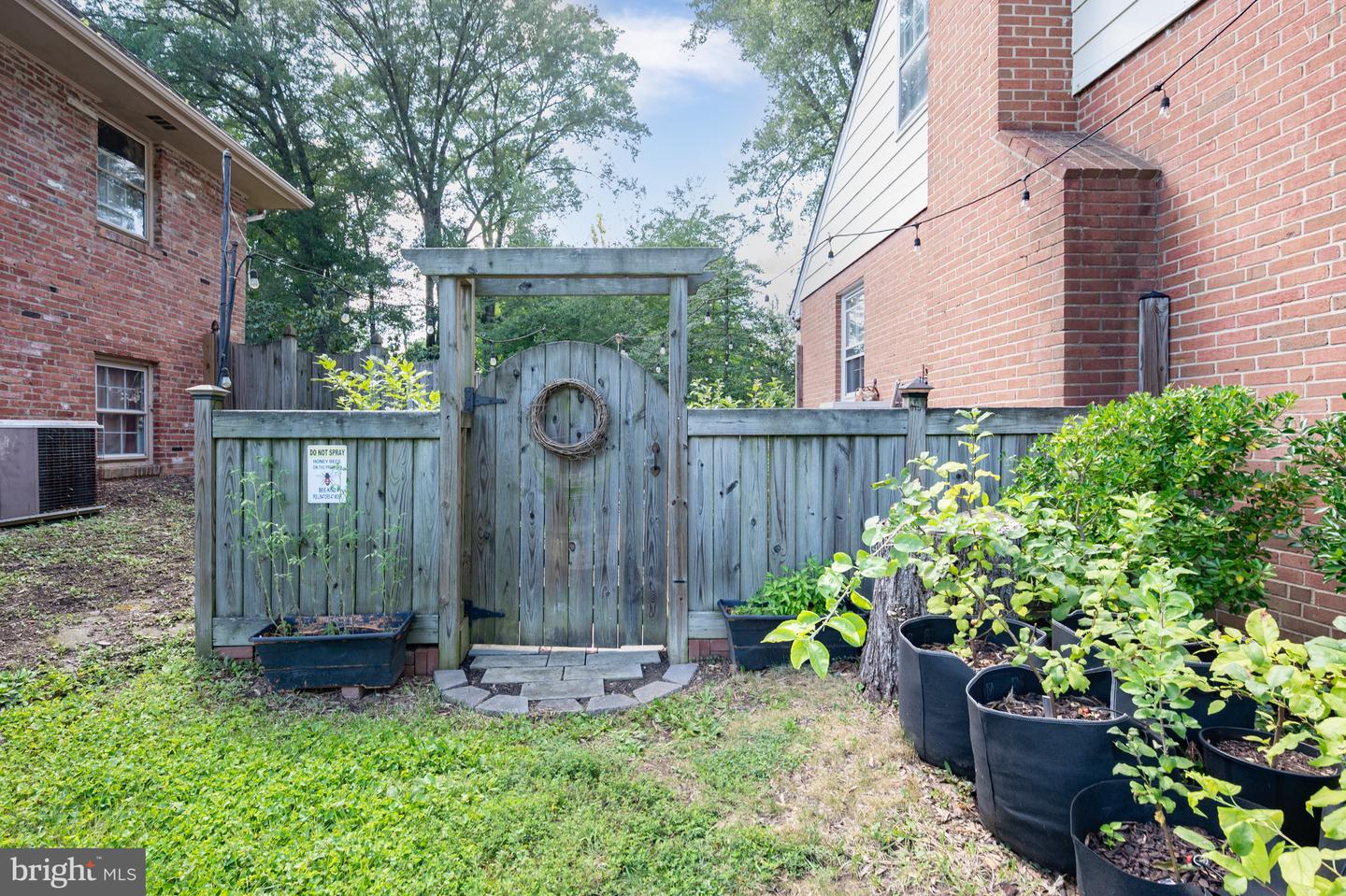 1102 ALDEN RD, ALEXANDRIA, Virginia 22308, 4 Bedrooms Bedrooms, ,3 BathroomsBathrooms,Residential,For sale,1102 ALDEN RD,VAFX2256608 MLS # VAFX2256608