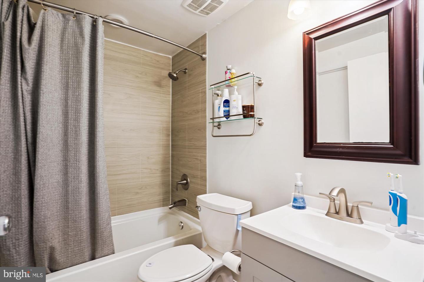 1617 PURPLE SAGE DR, RESTON, Virginia 20194, 2 Bedrooms Bedrooms, ,1 BathroomBathrooms,Residential,For sale,1617 PURPLE SAGE DR,VAFX2256618 MLS # VAFX2256618