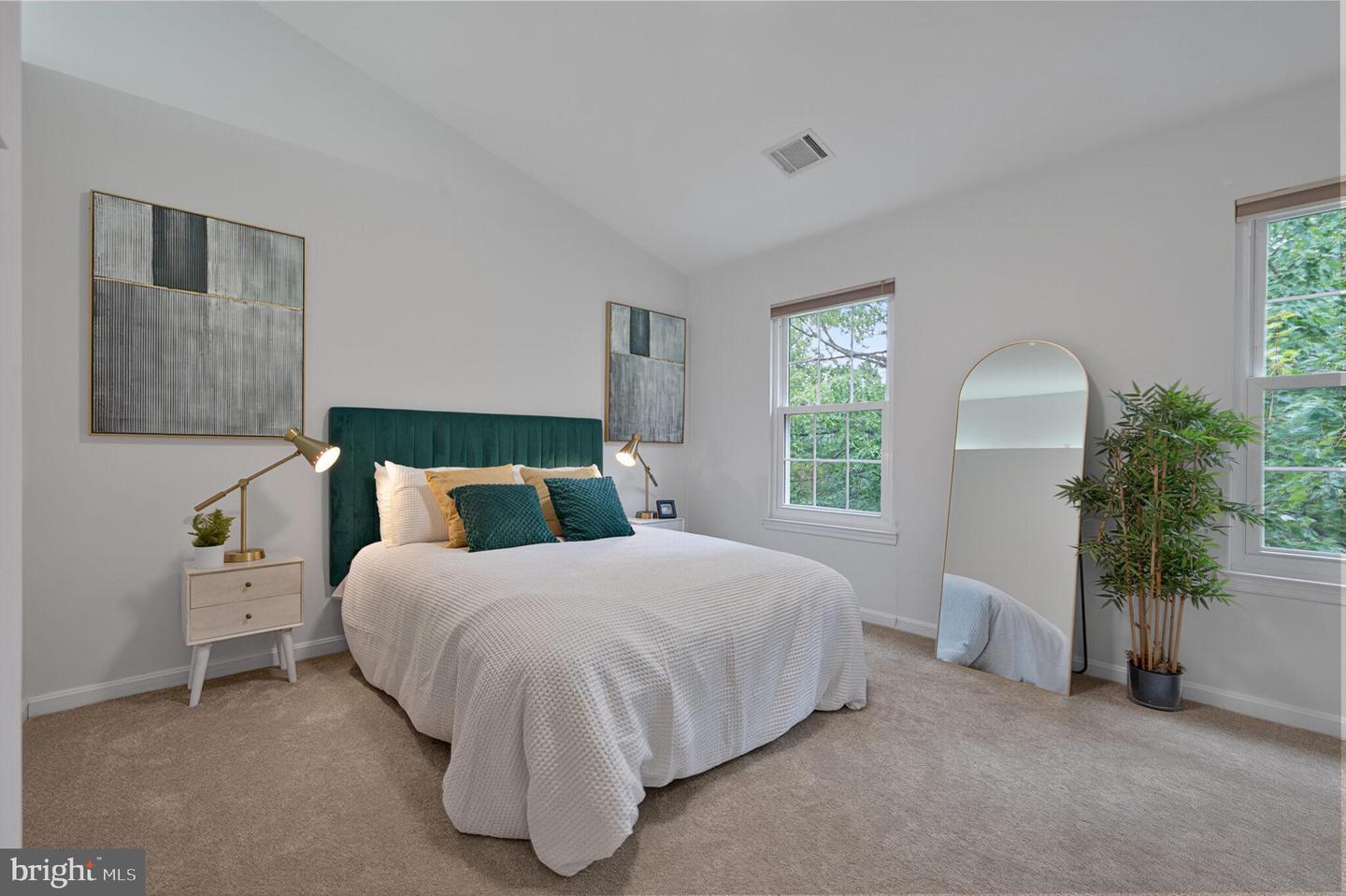 13174 KIDWELL FIELD RD, HERNDON, Virginia 20171, 2 Bedrooms Bedrooms, ,2 BathroomsBathrooms,Residential,For sale,13174 KIDWELL FIELD RD,VAFX2256686 MLS # VAFX2256686
