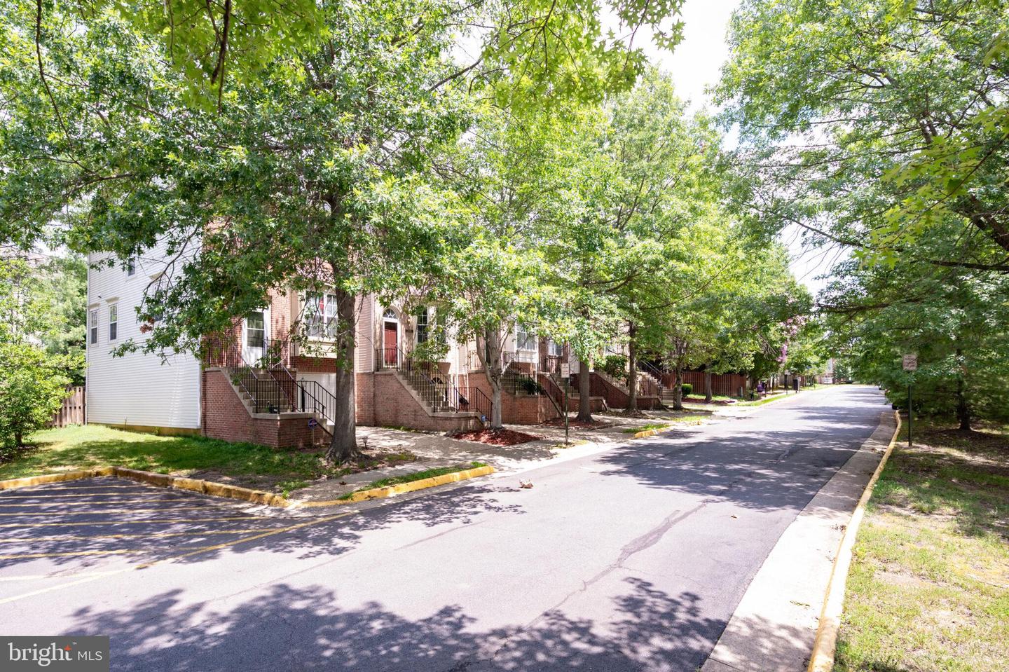 13174 KIDWELL FIELD RD, HERNDON, Virginia 20171, 2 Bedrooms Bedrooms, ,2 BathroomsBathrooms,Residential,For sale,13174 KIDWELL FIELD RD,VAFX2256686 MLS # VAFX2256686