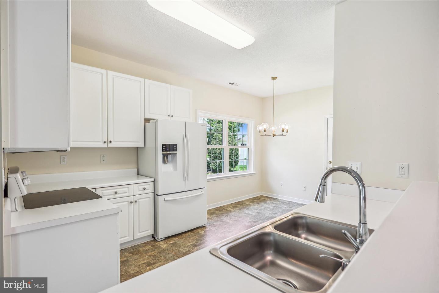 4141 ENGLISH HOLLY CIR, RICHMOND, Virginia 23294, 2 Bedrooms Bedrooms, 5 Rooms Rooms,2 BathroomsBathrooms,Residential,For sale,4141 ENGLISH HOLLY CIR,VAHN2000996 MLS # VAHN2000996