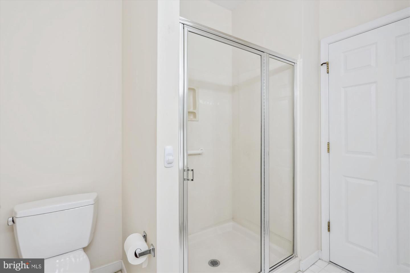 4141 ENGLISH HOLLY CIR, RICHMOND, Virginia 23294, 2 Bedrooms Bedrooms, 5 Rooms Rooms,2 BathroomsBathrooms,Residential,For sale,4141 ENGLISH HOLLY CIR,VAHN2000996 MLS # VAHN2000996