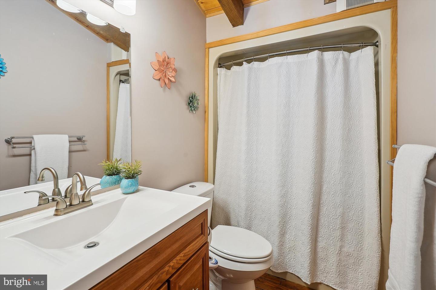 19485 LEE JUNCTION, STEVENSBURG, Virginia 22741, 3 Bedrooms Bedrooms, ,3 BathroomsBathrooms,Residential,For sale,19485 LEE JUNCTION,VACU2011046 MLS # VACU2011046