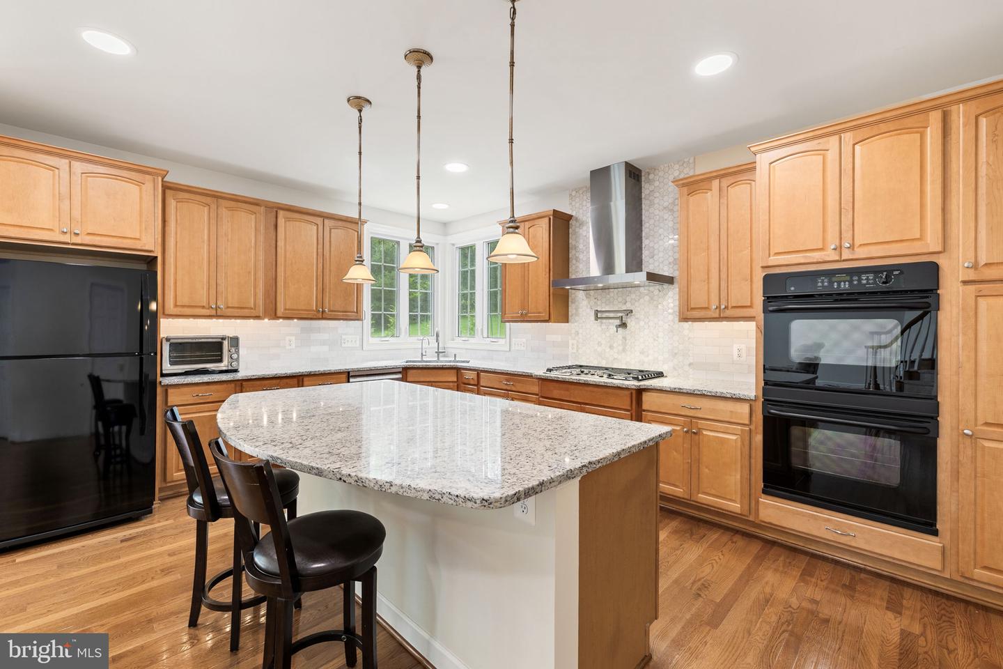 3224 LOST POND CT, TRIANGLE, Virginia 22172, 6 Bedrooms Bedrooms, ,5 BathroomsBathrooms,Residential,For sale,3224 LOST POND CT,VAPW2099762 MLS # VAPW2099762