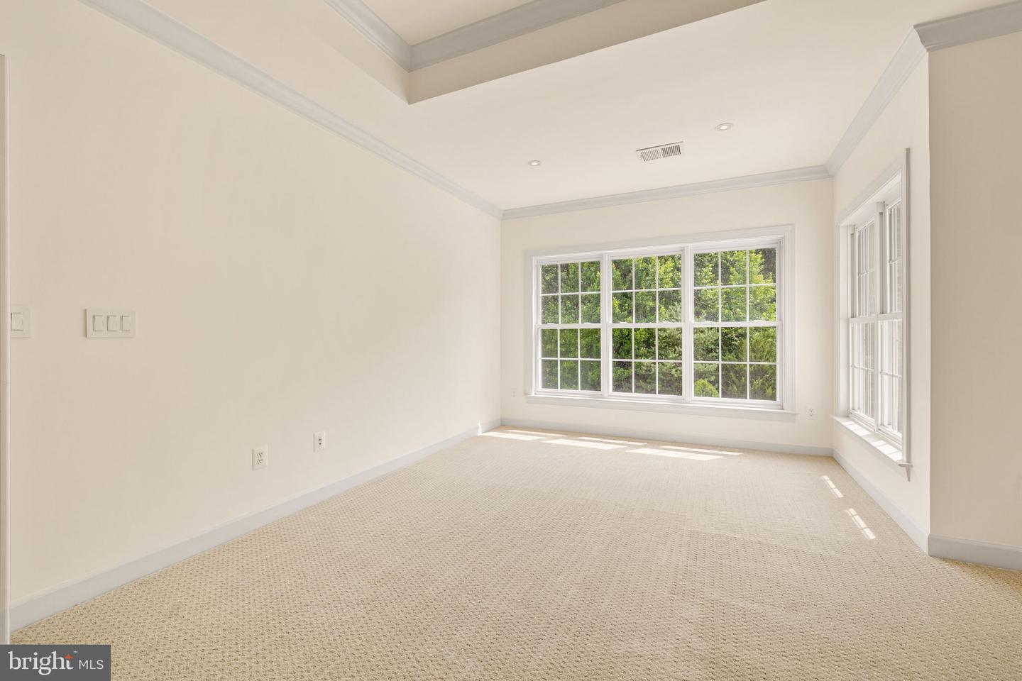 3224 LOST POND CT, TRIANGLE, Virginia 22172, 6 Bedrooms Bedrooms, ,5 BathroomsBathrooms,Residential,For sale,3224 LOST POND CT,VAPW2099762 MLS # VAPW2099762