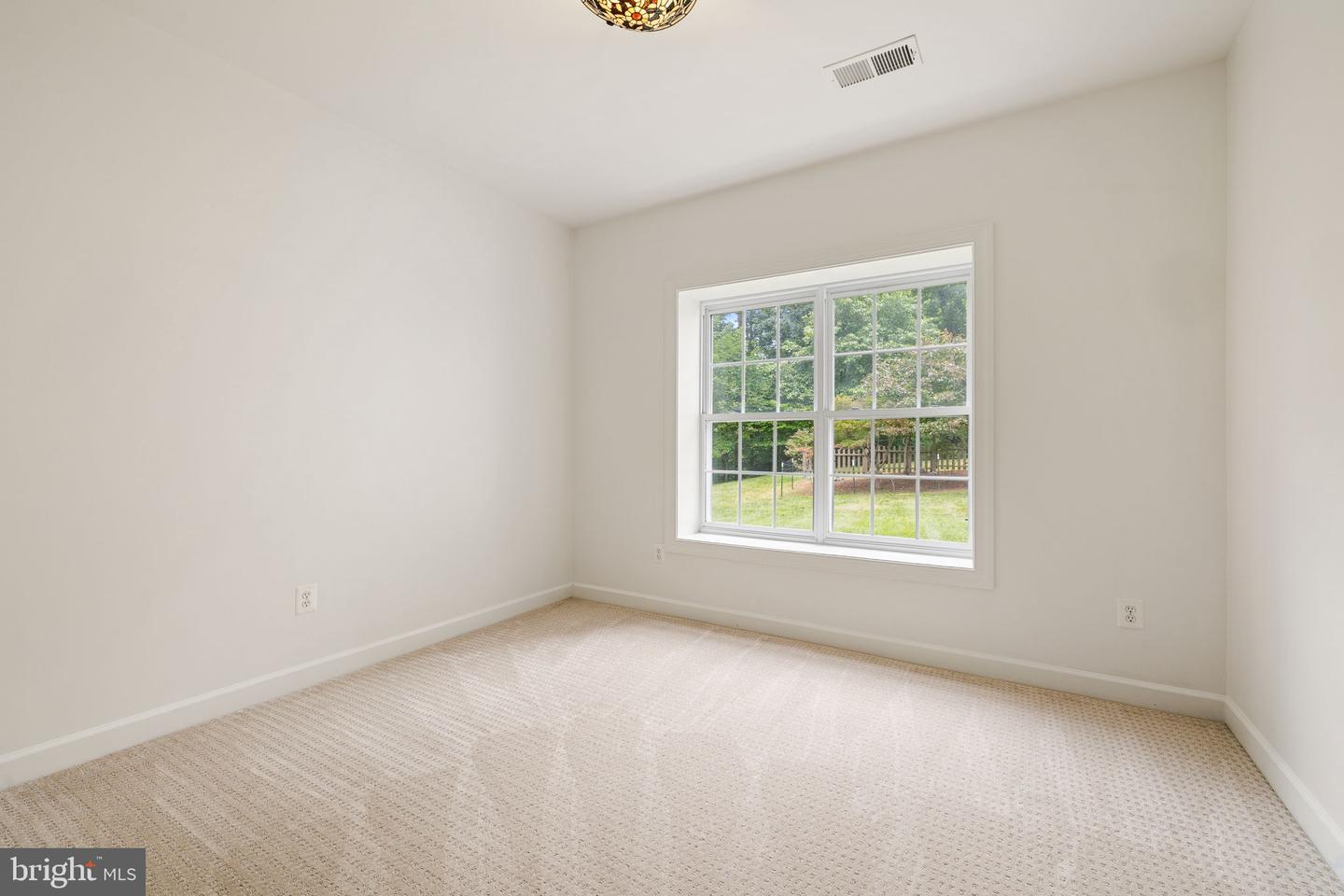 3224 LOST POND CT, TRIANGLE, Virginia 22172, 6 Bedrooms Bedrooms, ,5 BathroomsBathrooms,Residential,For sale,3224 LOST POND CT,VAPW2099762 MLS # VAPW2099762