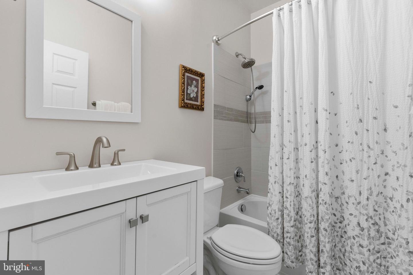 36380 HESKETT LN, HILLSBORO, Virginia 20132, 5 Bedrooms Bedrooms, ,5 BathroomsBathrooms,Residential,For sale,36380 HESKETT LN,VALO2102982 MLS # VALO2102982