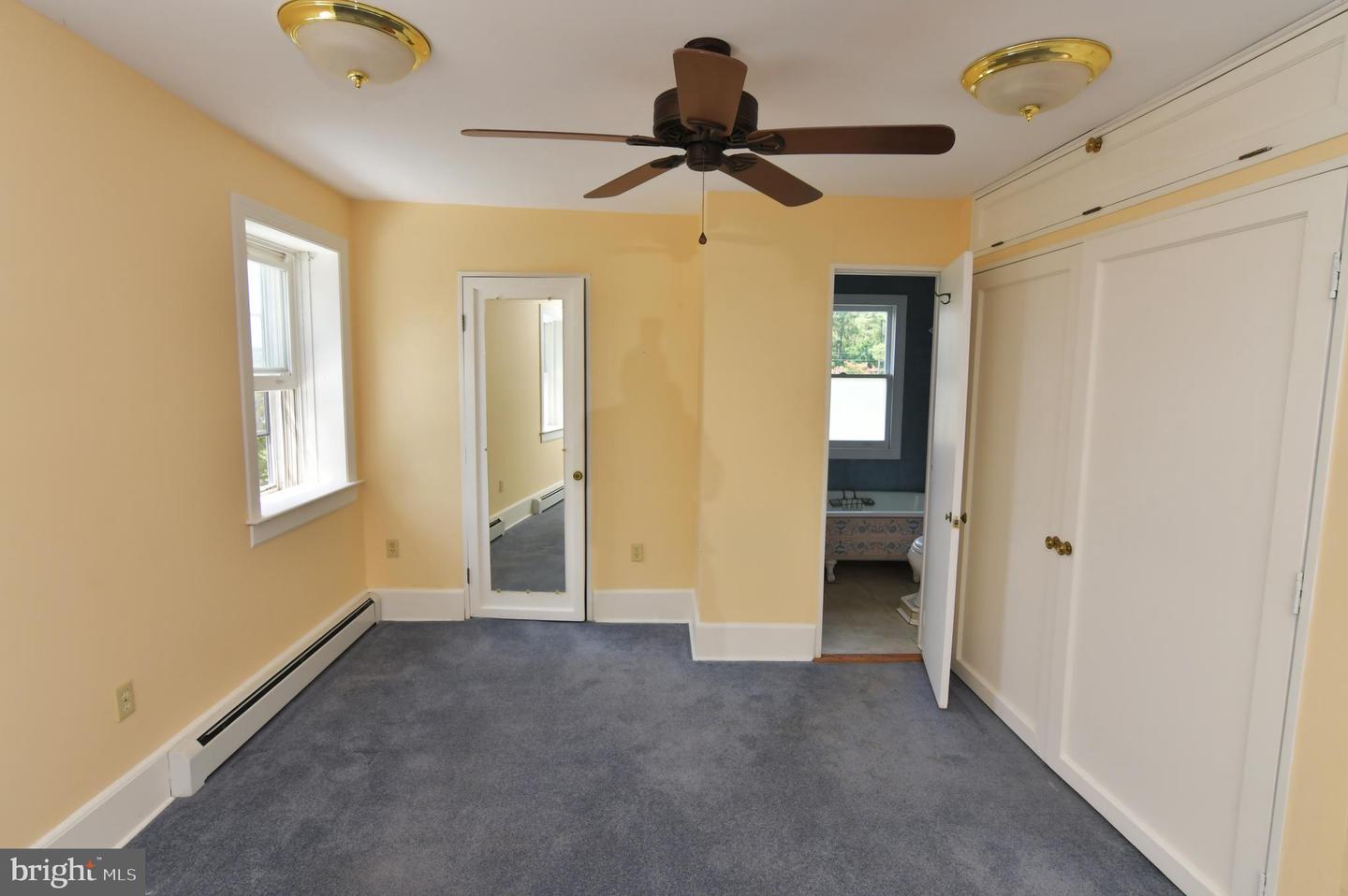 1301 FRONT ROYAL PIKE, WINCHESTER, Virginia 22602, 6 Bedrooms Bedrooms, ,3 BathroomsBathrooms,Residential,For sale,1301 FRONT ROYAL PIKE,VAFV2035618 MLS # VAFV2035618