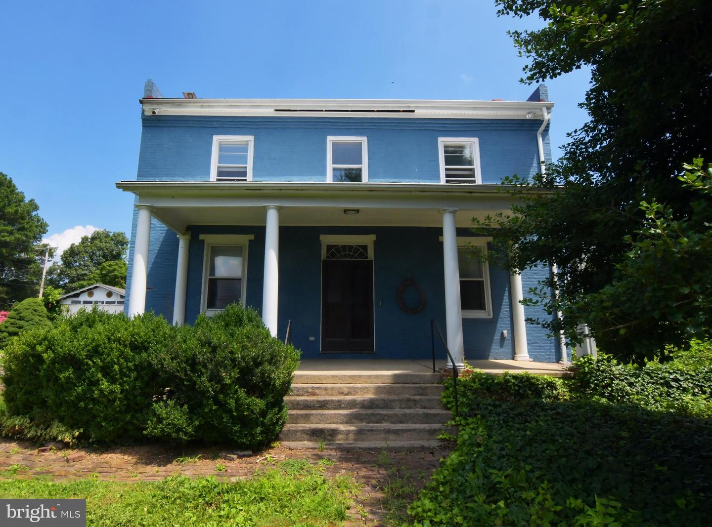 1301 FRONT ROYAL PIKE, WINCHESTER, Virginia 22602, 6 Bedrooms Bedrooms, ,3 BathroomsBathrooms,Residential,For sale,1301 FRONT ROYAL PIKE,VAFV2035618 MLS # VAFV2035618