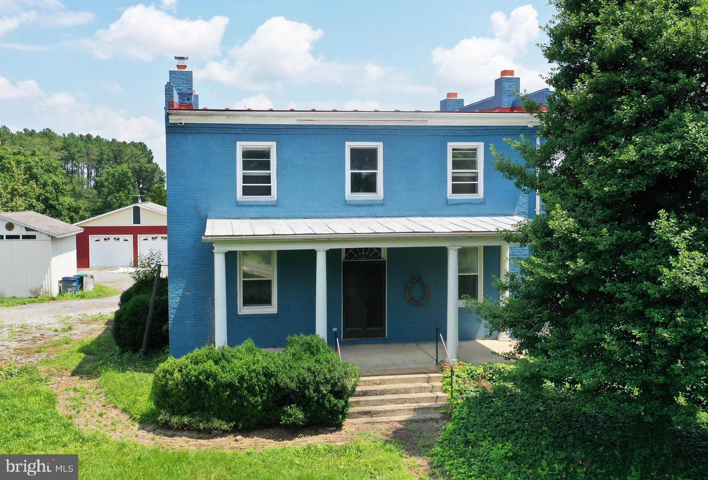 1301 FRONT ROYAL PIKE, WINCHESTER, Virginia 22602, 6 Bedrooms Bedrooms, ,3 BathroomsBathrooms,Residential,For sale,1301 FRONT ROYAL PIKE,VAFV2035618 MLS # VAFV2035618