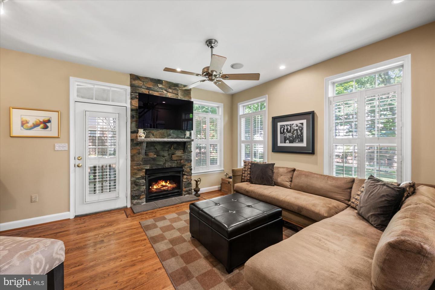 4648 LAMBERT DR, ALEXANDRIA, Virginia 22311, 3 Bedrooms Bedrooms, ,3 BathroomsBathrooms,Residential,For sale,4648 LAMBERT DR,VAAX2047802 MLS # VAAX2047802