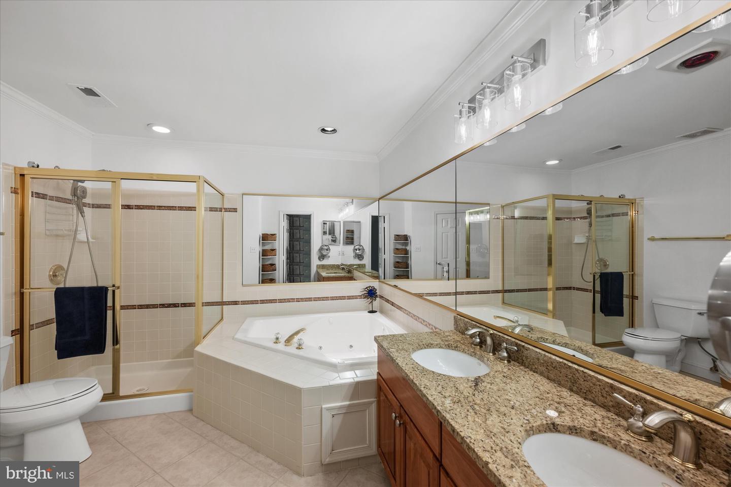 4648 LAMBERT DR, ALEXANDRIA, Virginia 22311, 3 Bedrooms Bedrooms, ,3 BathroomsBathrooms,Residential,For sale,4648 LAMBERT DR,VAAX2047802 MLS # VAAX2047802
