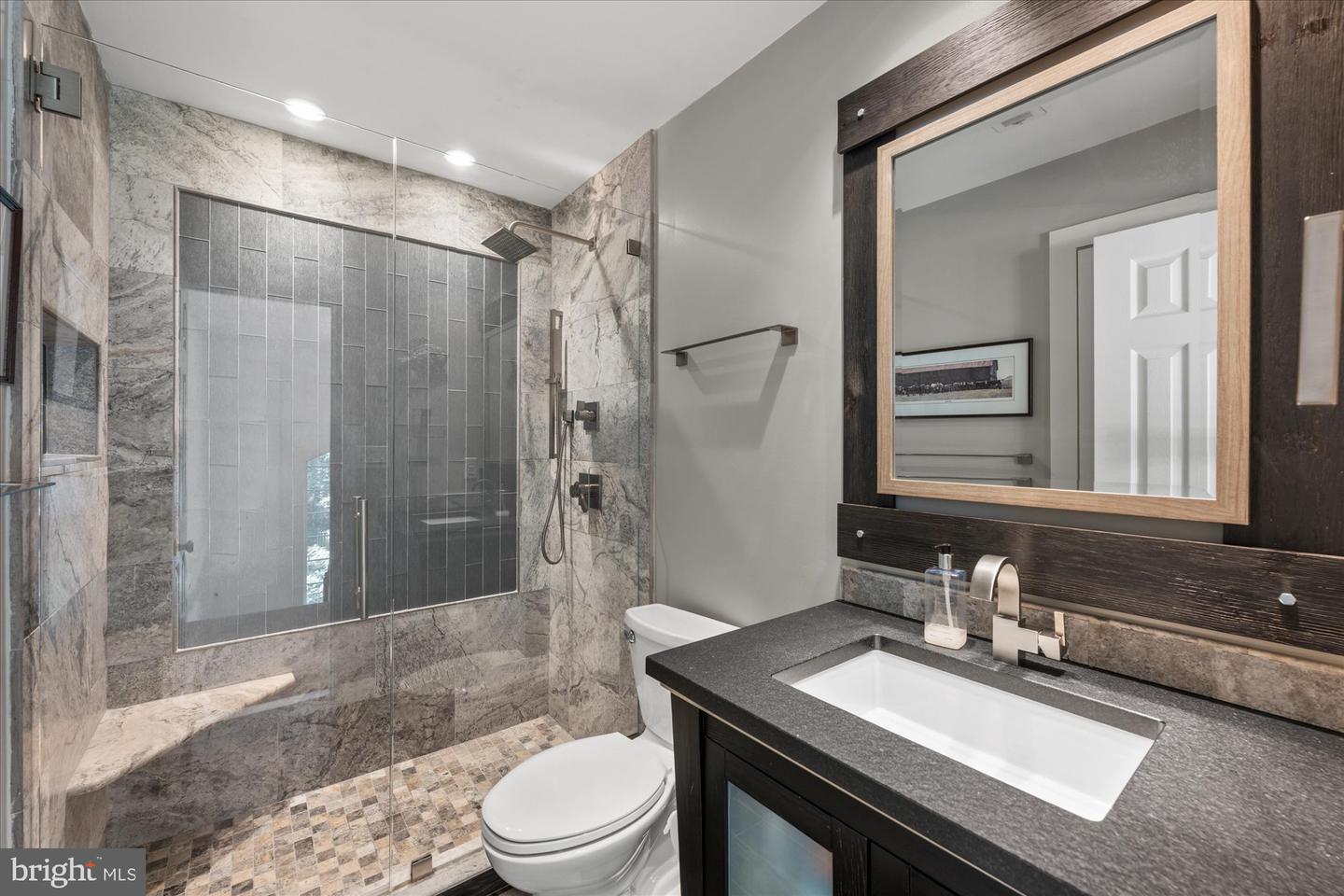 4648 LAMBERT DR, ALEXANDRIA, Virginia 22311, 3 Bedrooms Bedrooms, ,3 BathroomsBathrooms,Residential,For sale,4648 LAMBERT DR,VAAX2047802 MLS # VAAX2047802