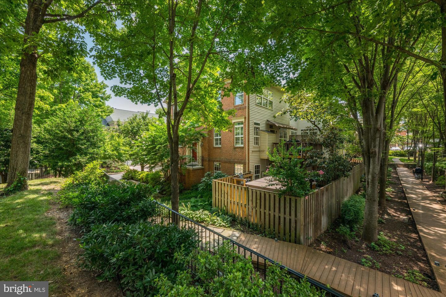 4648 LAMBERT DR, ALEXANDRIA, Virginia 22311, 3 Bedrooms Bedrooms, ,3 BathroomsBathrooms,Residential,For sale,4648 LAMBERT DR,VAAX2047802 MLS # VAAX2047802