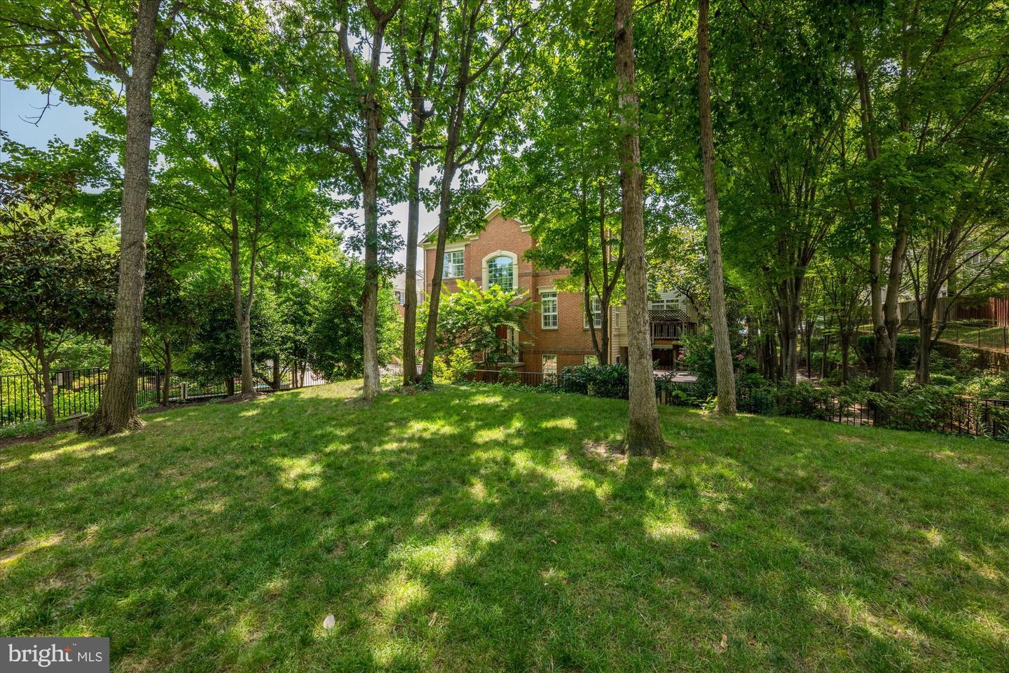 4648 LAMBERT DR, ALEXANDRIA, Virginia 22311, 3 Bedrooms Bedrooms, ,3 BathroomsBathrooms,Residential,For sale,4648 LAMBERT DR,VAAX2047802 MLS # VAAX2047802