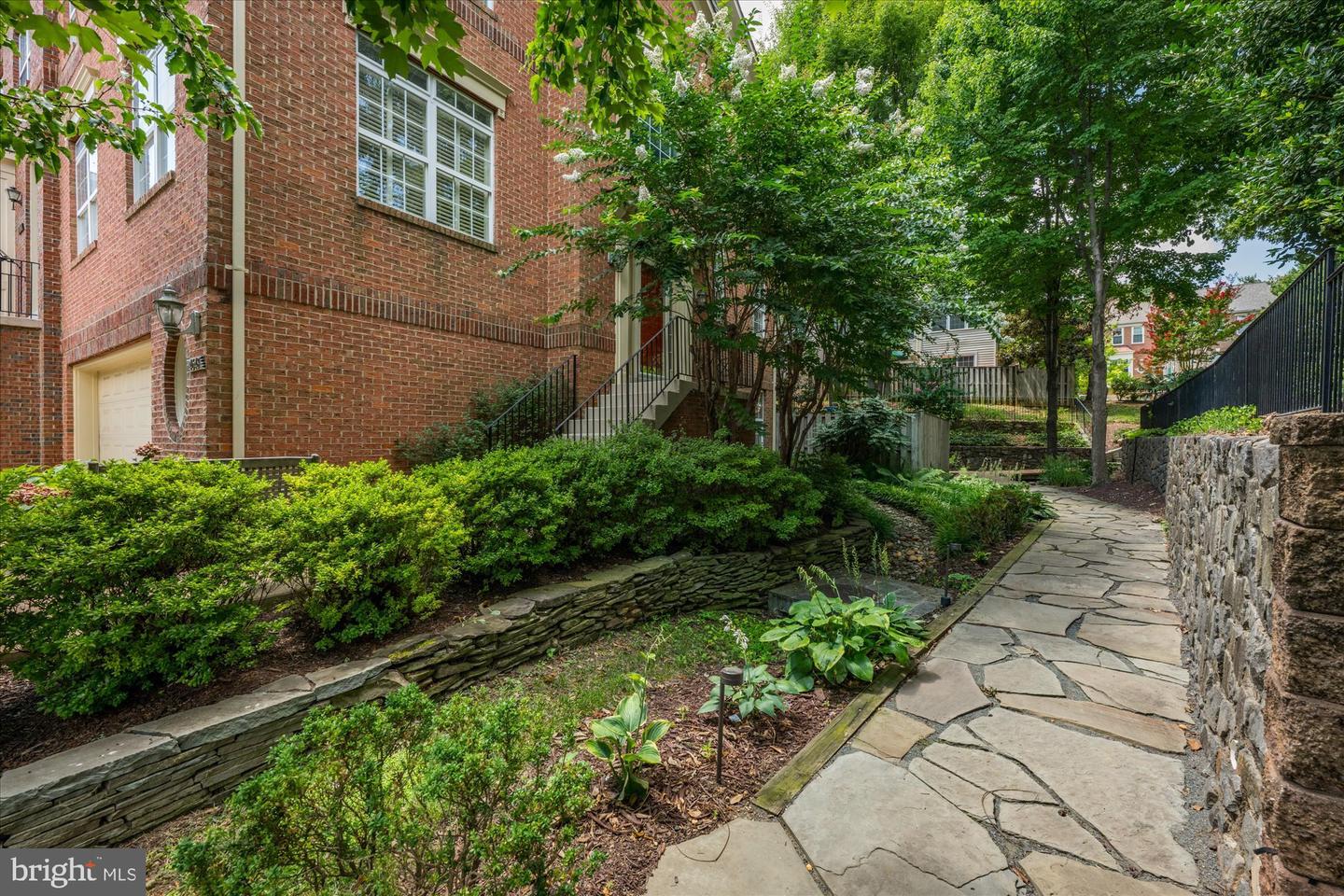 4648 LAMBERT DR, ALEXANDRIA, Virginia 22311, 3 Bedrooms Bedrooms, ,3 BathroomsBathrooms,Residential,For sale,4648 LAMBERT DR,VAAX2047802 MLS # VAAX2047802