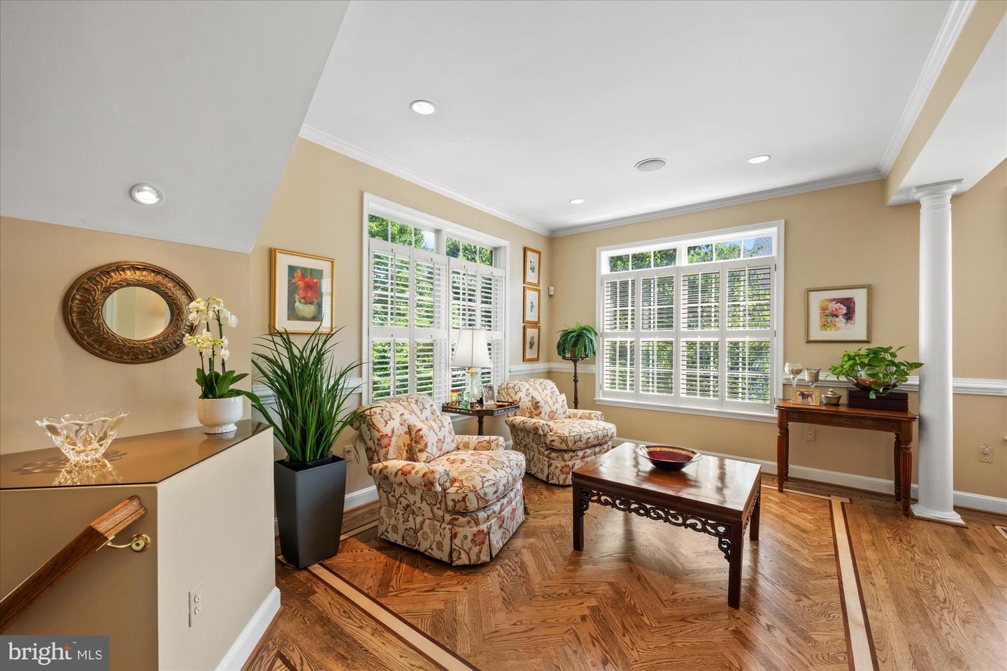4648 LAMBERT DR, ALEXANDRIA, Virginia 22311, 3 Bedrooms Bedrooms, ,3 BathroomsBathrooms,Residential,For sale,4648 LAMBERT DR,VAAX2047802 MLS # VAAX2047802
