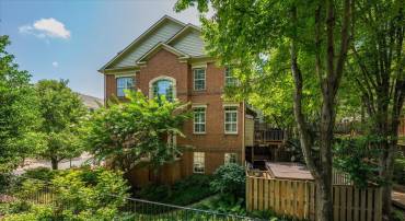 4648 LAMBERT DR, ALEXANDRIA, Virginia 22311, 3 Bedrooms Bedrooms, ,3 BathroomsBathrooms,Residential,For sale,4648 LAMBERT DR,VAAX2047802 MLS # VAAX2047802