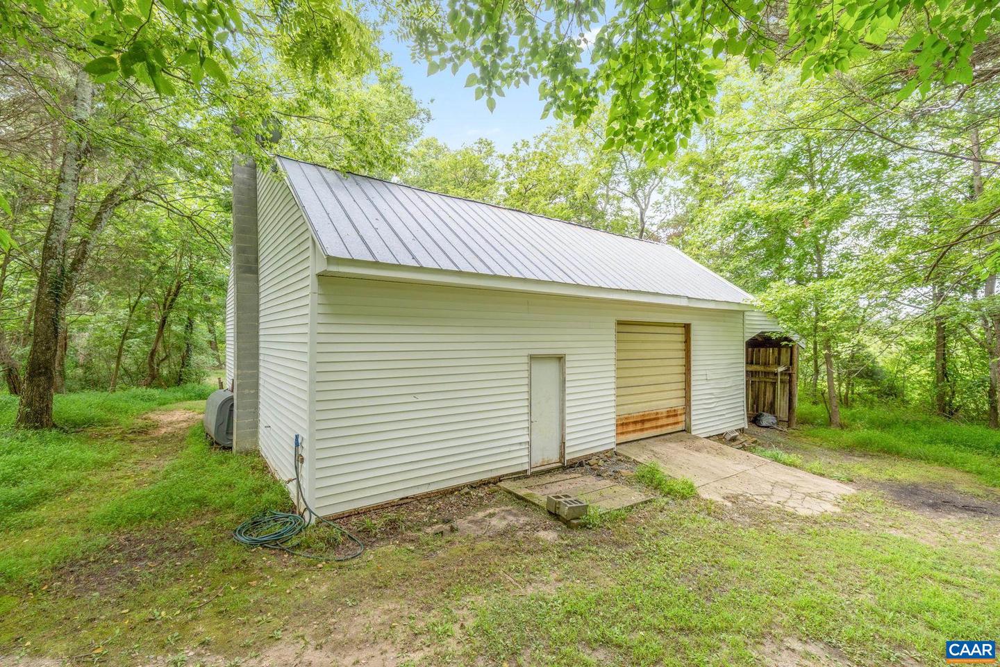 5039 JAMES MADISON HWY, FORK UNION, Virginia 23055, 3 Bedrooms Bedrooms, ,2 BathroomsBathrooms,Residential,For sale,5039 JAMES MADISON HWY,667065 MLS # 667065